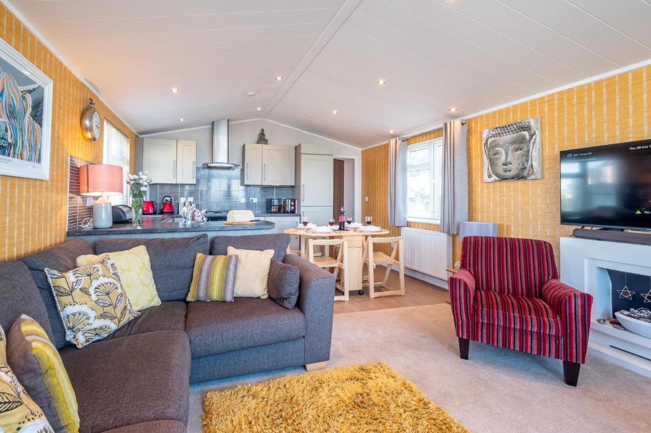 Chelsea Lodge - Aldeburgh Coastal Cottages Sizewell Экстерьер фото