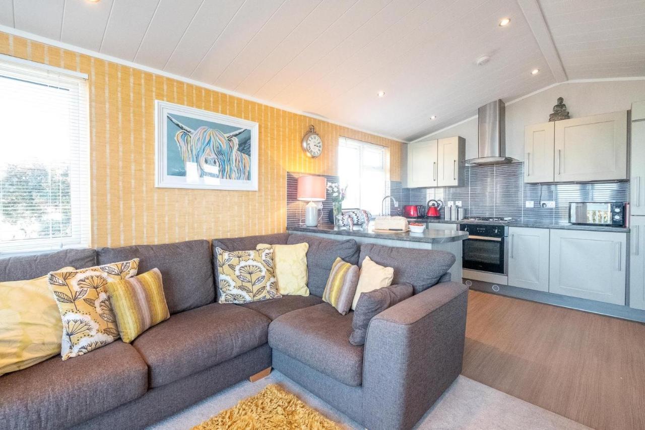 Chelsea Lodge - Aldeburgh Coastal Cottages Sizewell Экстерьер фото