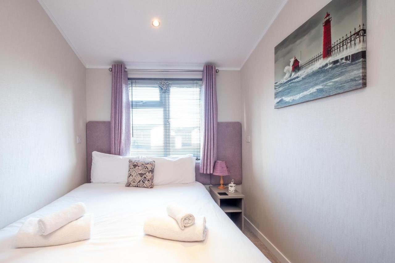 Chelsea Lodge - Aldeburgh Coastal Cottages Sizewell Экстерьер фото